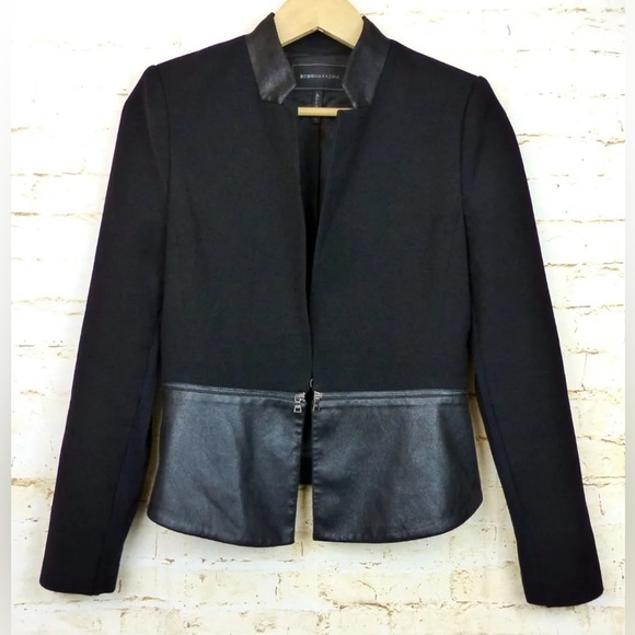 BCBG black faux/leather blazer
BCBGMaxAzriađź–¤ - Picture 2 of 10